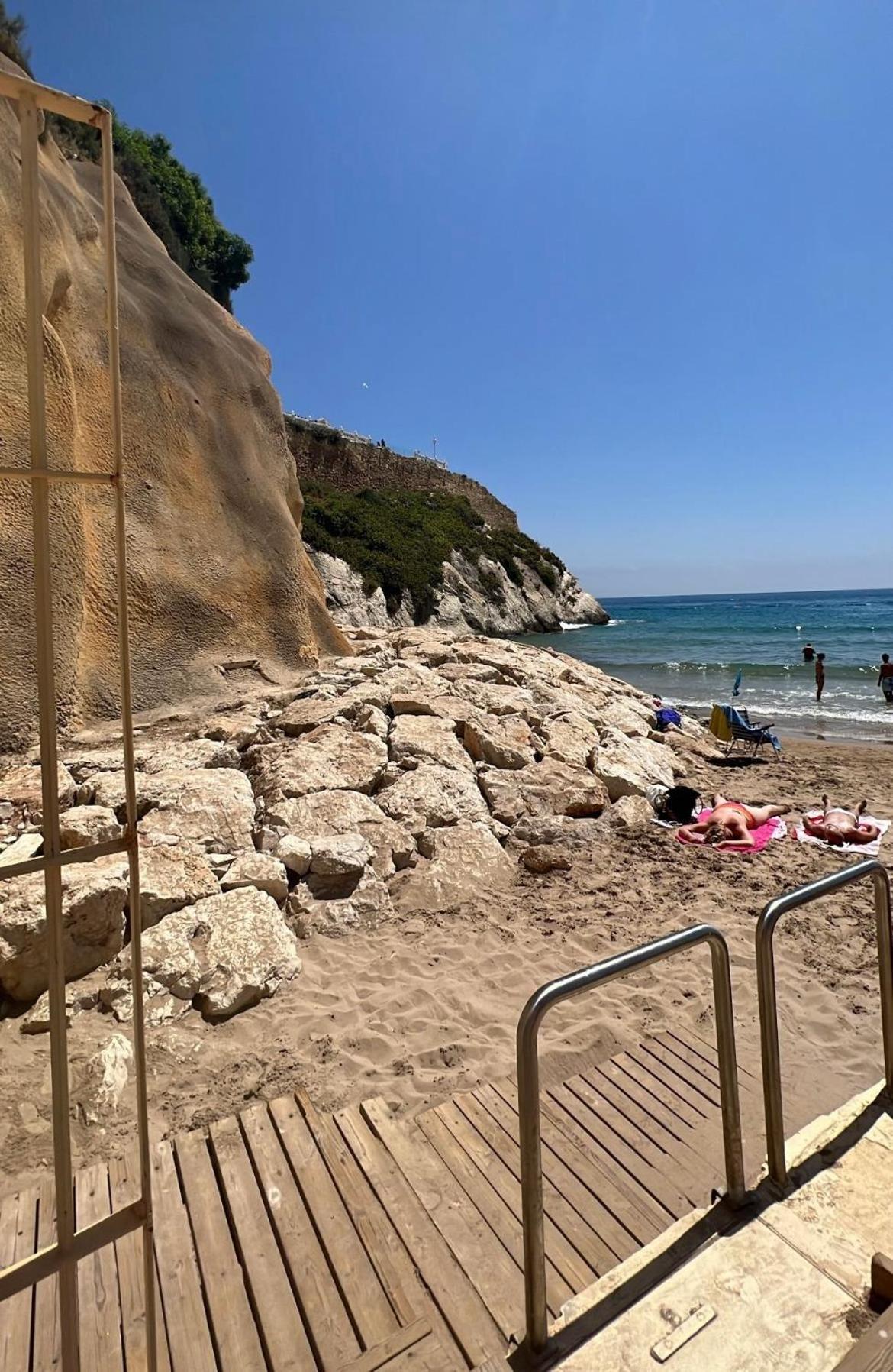 Atico Con Jacuzzi Privado , 1 Min Walk De Playa Levante سانتا بولا المظهر الخارجي الصورة