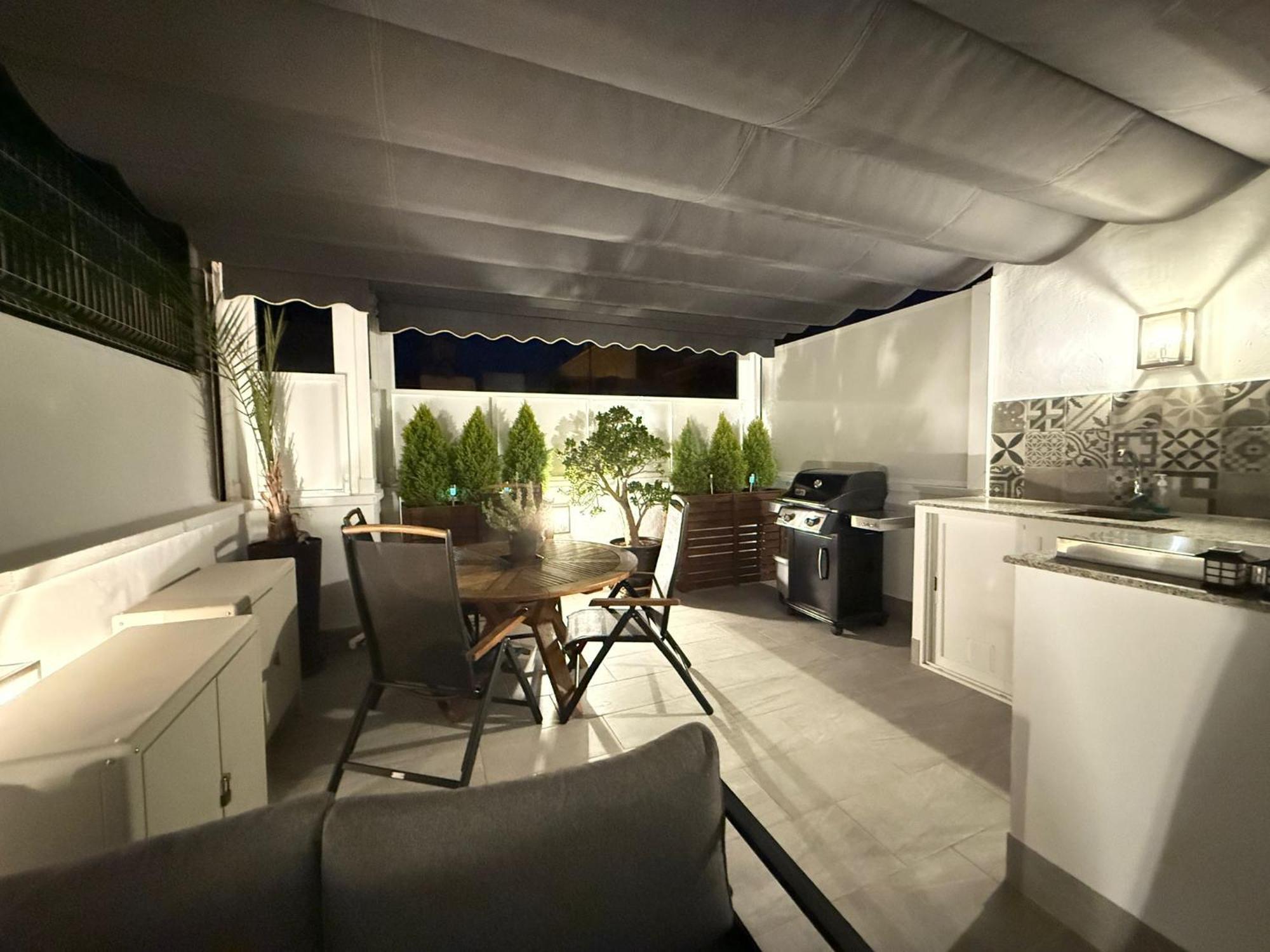 Atico Con Jacuzzi Privado , 1 Min Walk De Playa Levante سانتا بولا المظهر الخارجي الصورة